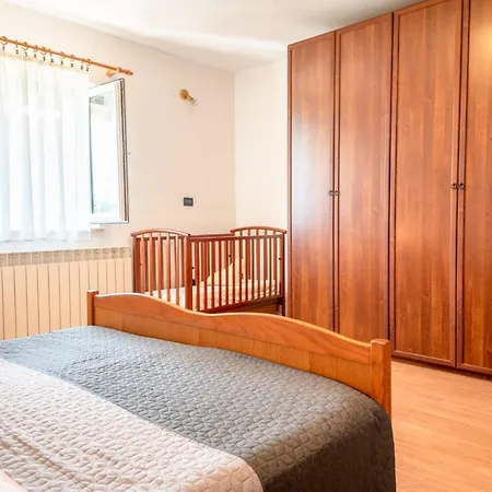 Apartment Tina