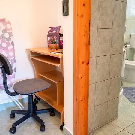 Tina Apartman